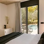 Aniso Villa